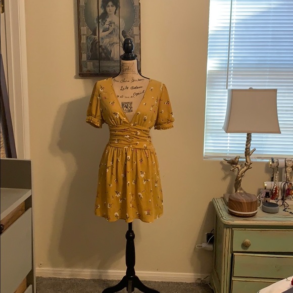 Urban Outfitters Dresses & Skirts - NWT Urban Outfitters Mustard Floral Sundress.